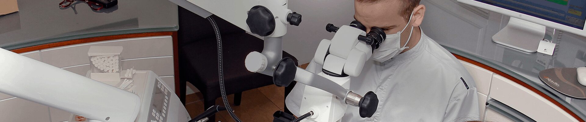 Mikroszkópos gyökérkezelés a Móricz Dentalban 04